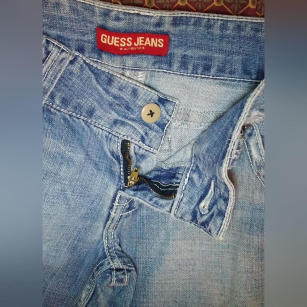 Guess Capris - Picture 4 of 4